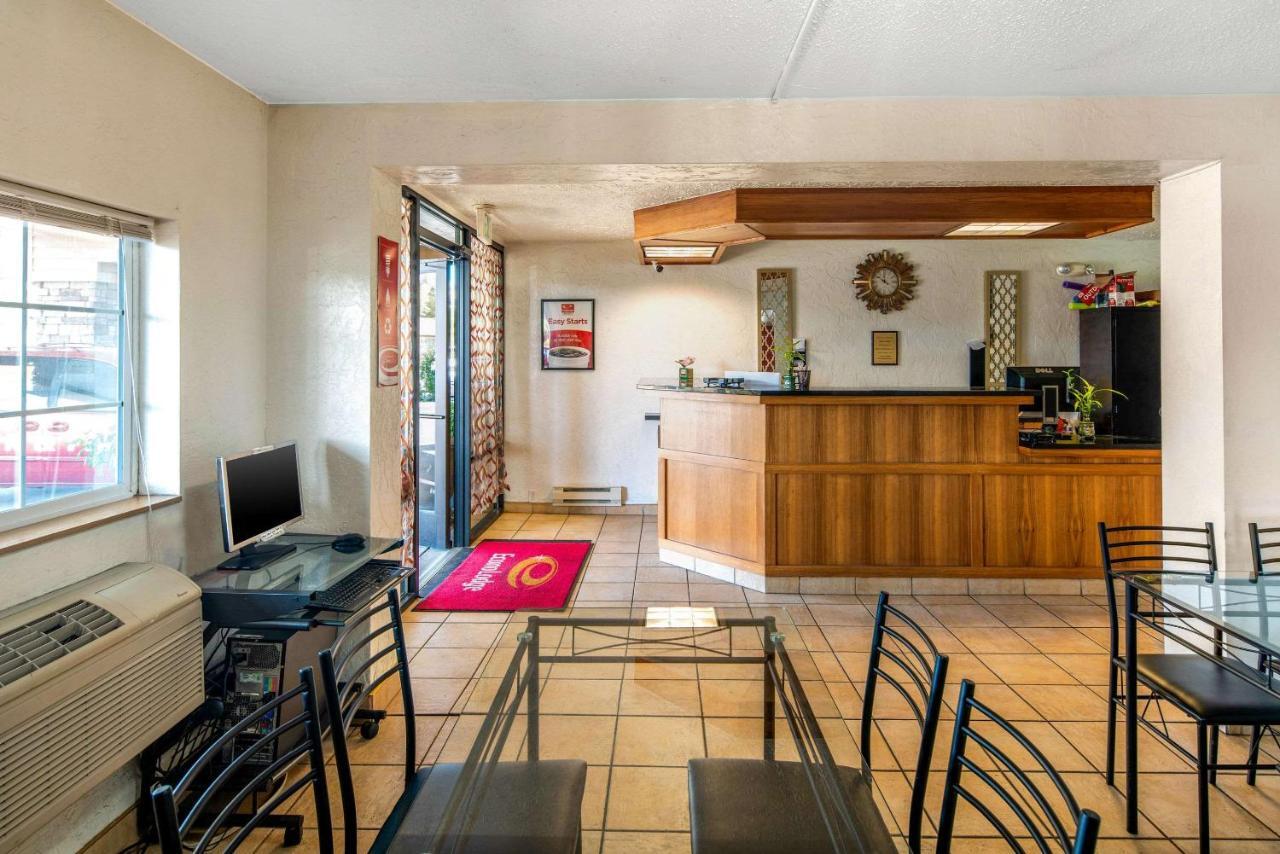 Econo Lodge & Suites Spokane Dış mekan fotoğraf